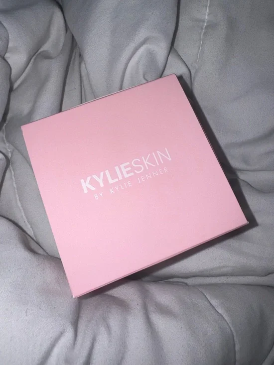 BRAND NEW Kylie Skin AHA Enzyme Glow Mask - Picture 5 of 10
